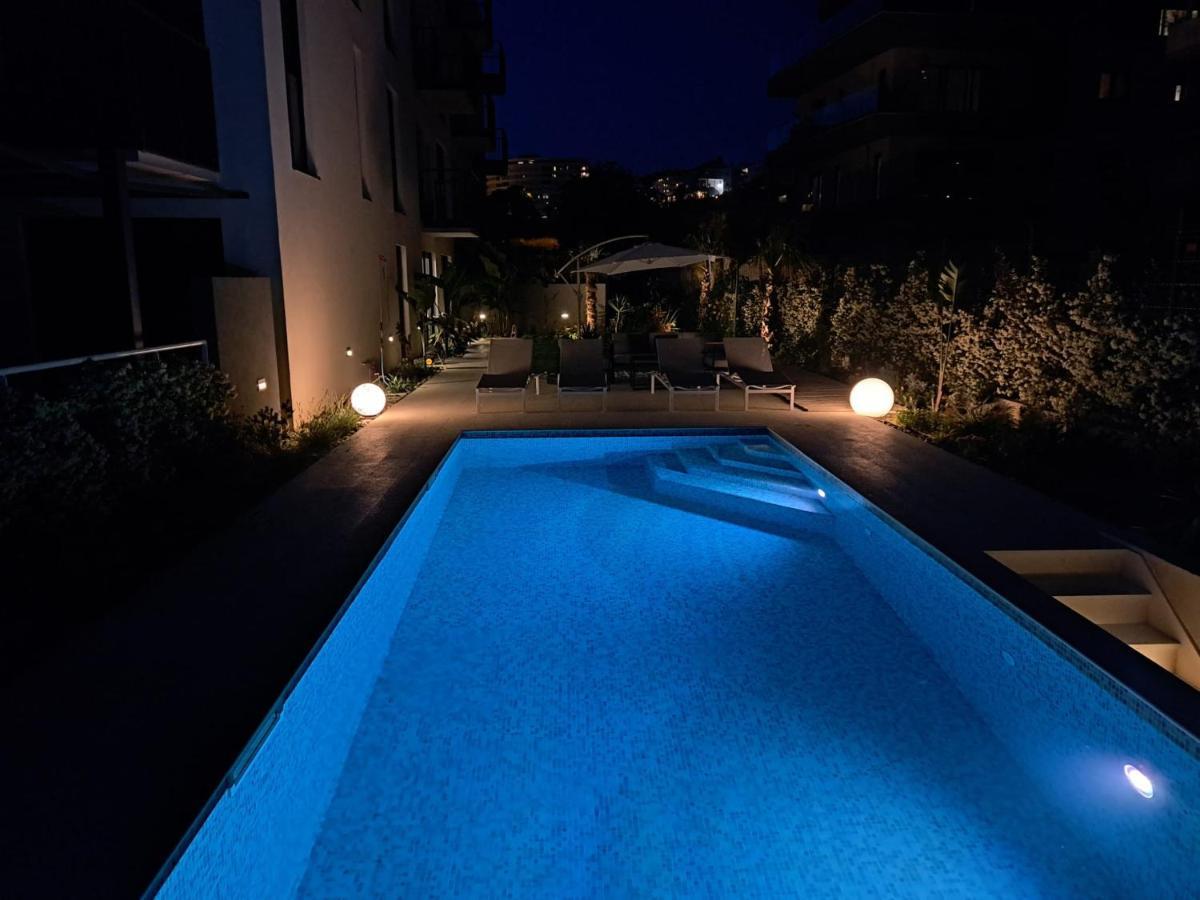 Apartment With Private Pool Split Kültér fotó